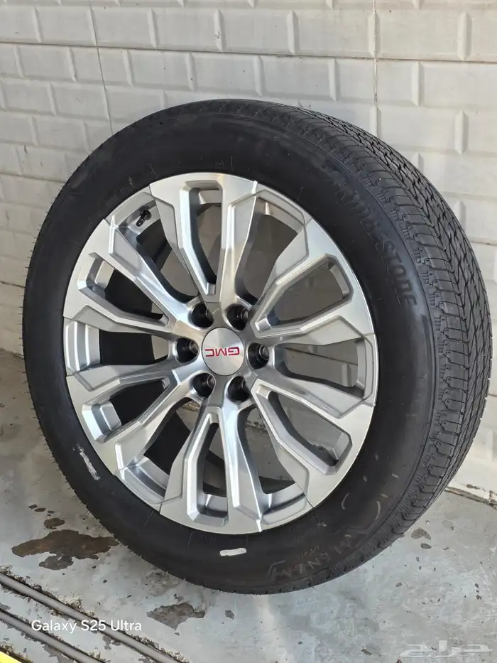 جنوط وكفرات جمس دينالي مقاس 22 اصلي وكاله 11