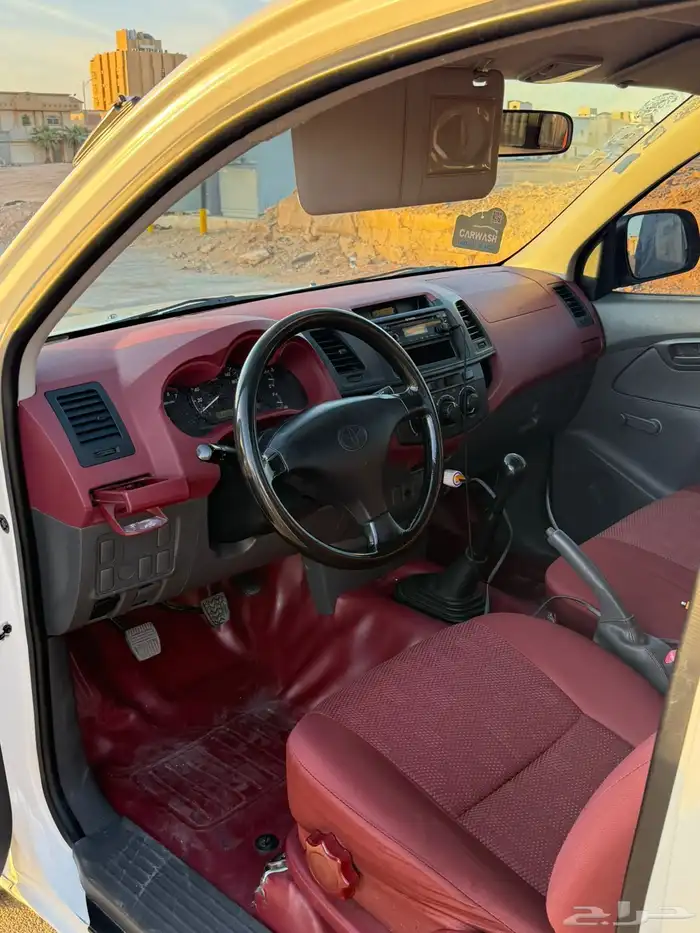 تويوتا هايلكس2015 غماره GL 8