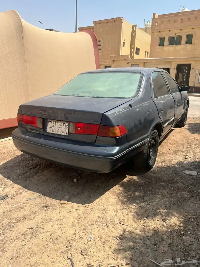 كامري نصف فل 2001 0