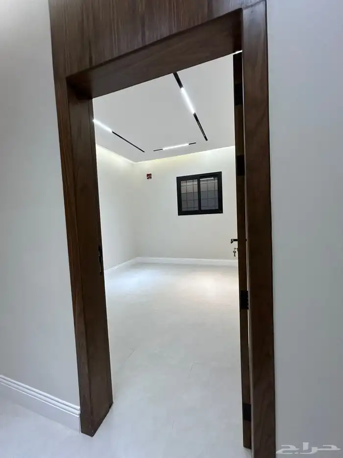 شقة للبيع بداية لبن أرضية 8