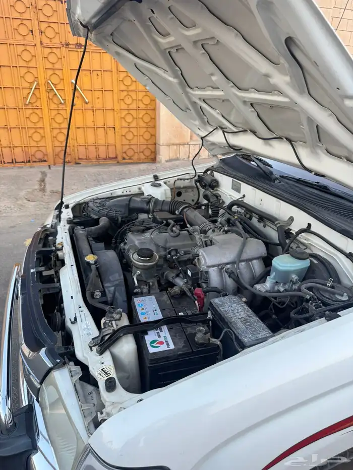 هايلوكس شبه جديد ( مخزن ) 12