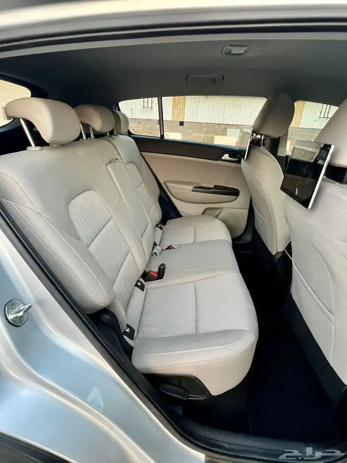 سبورتاج كيا 2022 نص فل مكينه 1600 سعودي بنزين 15