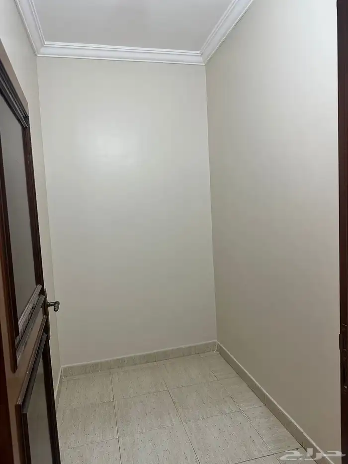 شقة 6 غرف للإيجار(البحيرات) 11