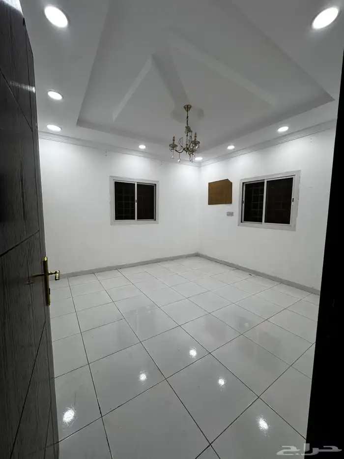 شقه للاجار في الصالحيه 3