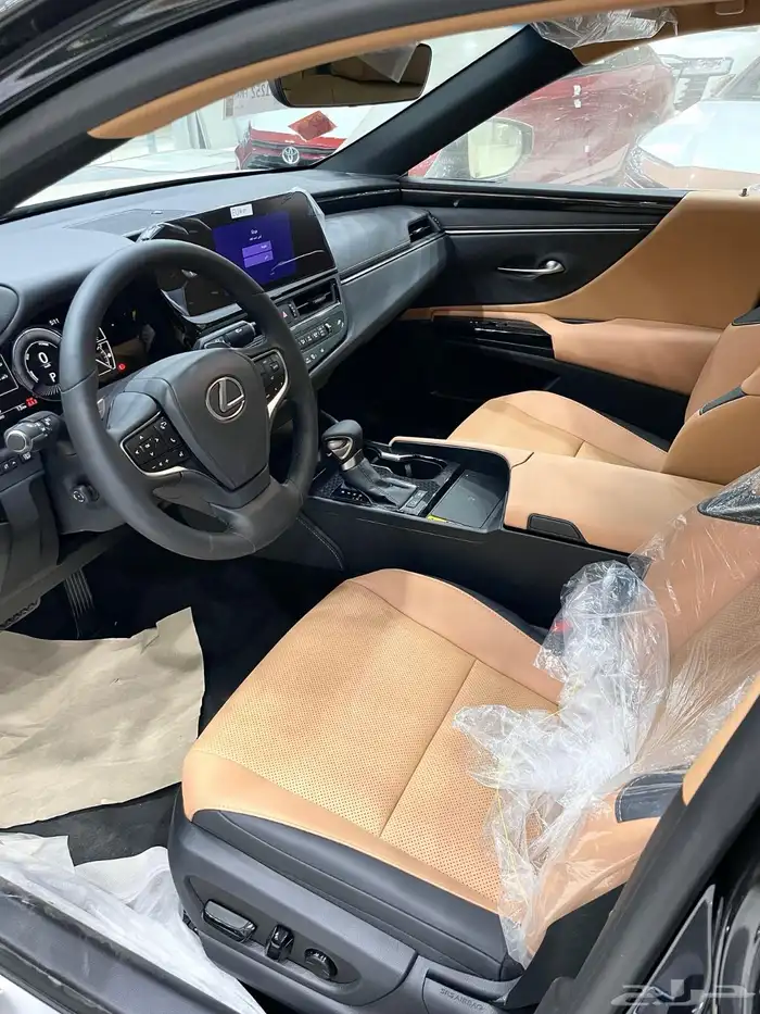 لكزس es300 الموديل 2025 11