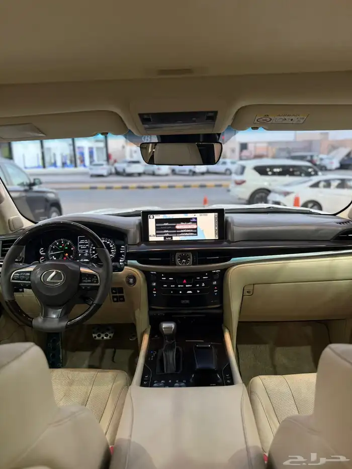لكزس - 2019 - LX570 - فل كامل 17