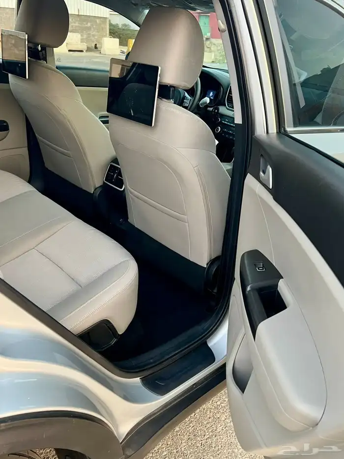 سبورتاج كيا 2022 نص فل مكينه 1600 سعودي بنزين 18