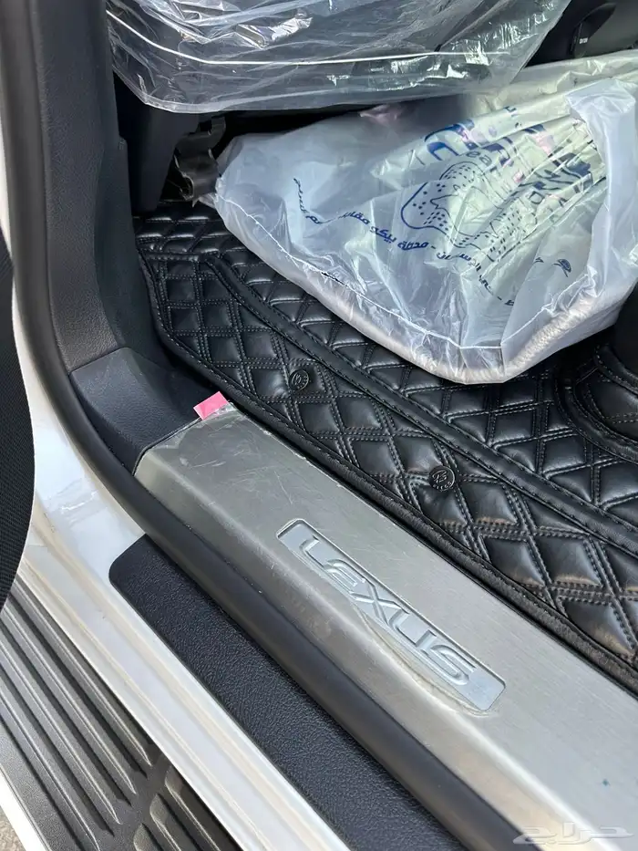 لكزس 2021 سبورت (( عداد 9 الاف فقط مخزن شبه الأصفار )) 42