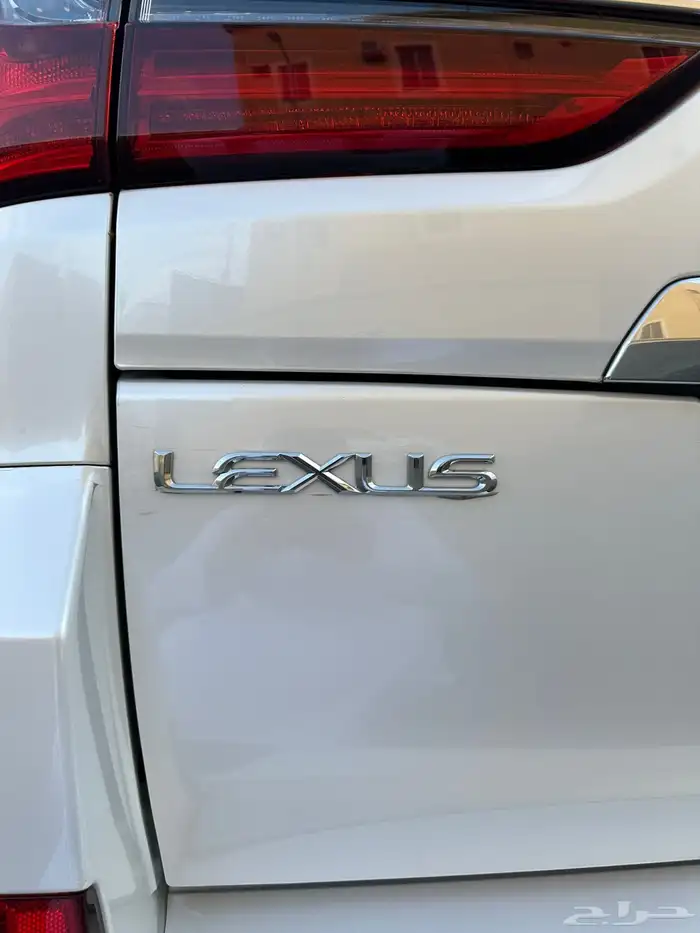 لكزس 2021 سبورت (( عداد 9 الاف فقط مخزن شبه الأصفار )) 21