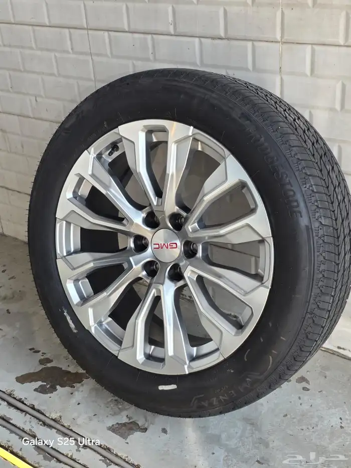 جنوط وكفرات جمس دينالي مقاس 22 اصلي وكاله 6