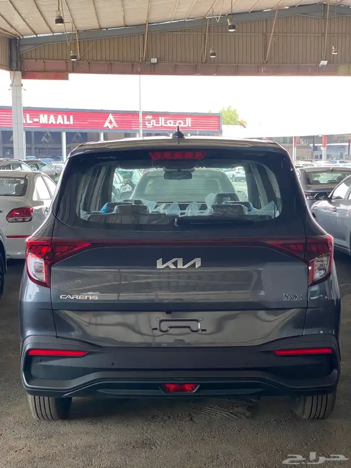 كيا كارينز مطور 7 مقاعد 2025 GL 12