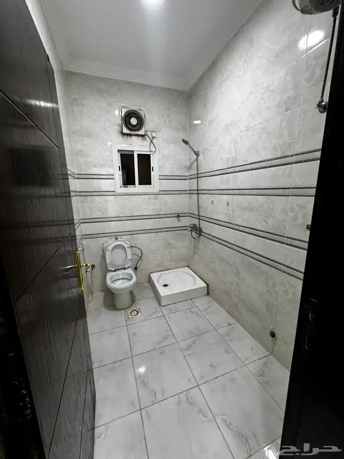 شقه للاجار في الصالحيه 6