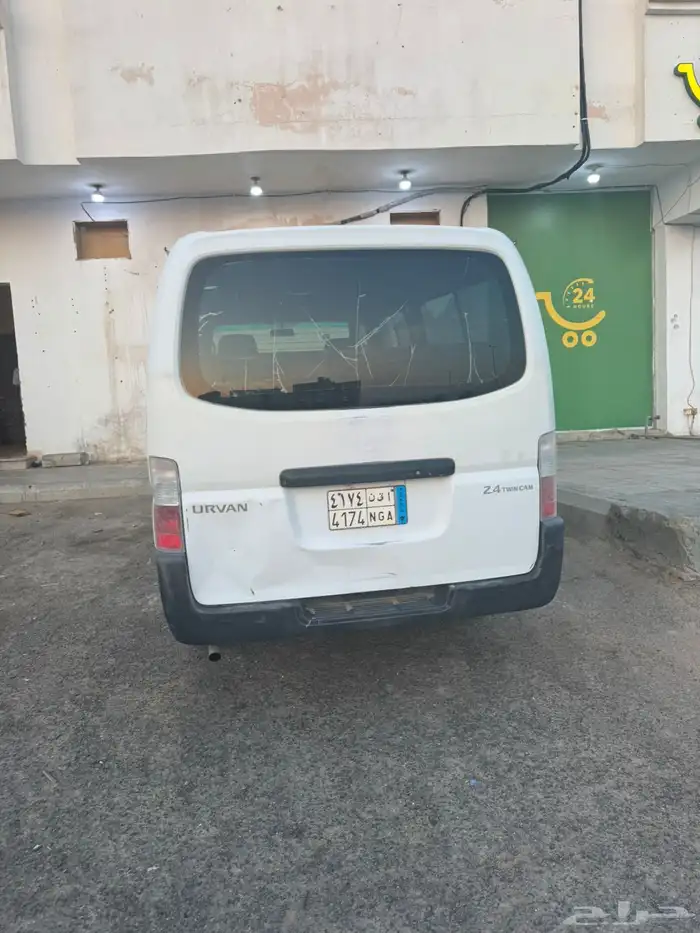 نيسان اورفان 2005 8