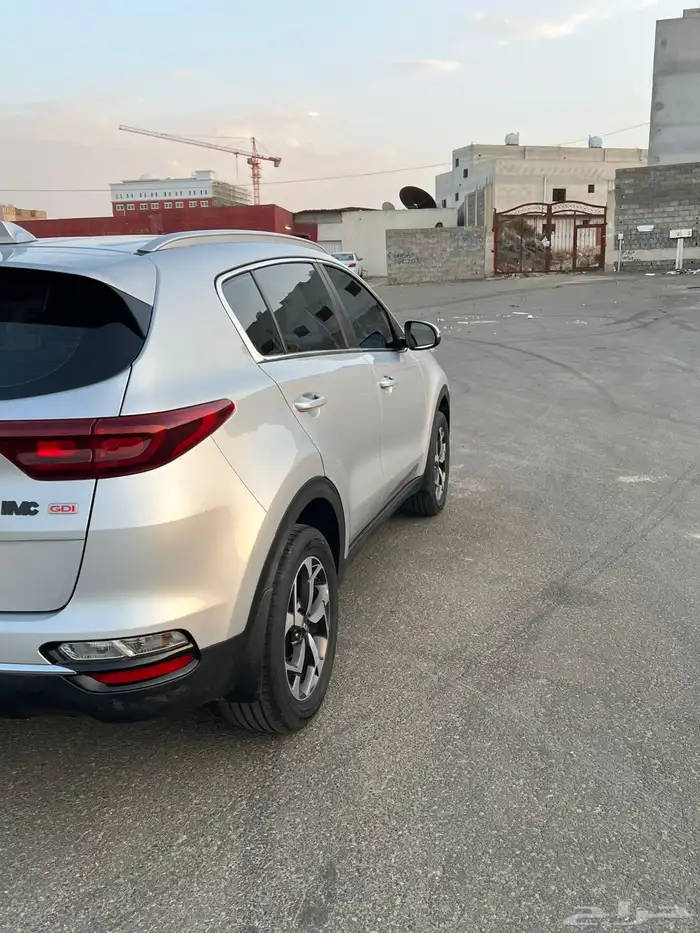 سبورتاج كيا 2022 نص فل مكينه 1600 سعودي بنزين 4