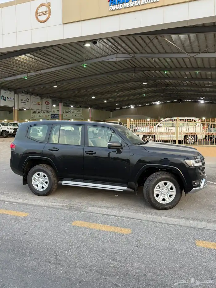 تويوتا لاندكروزر 2025 هدد تنفس طبيعي أقل سعر 10