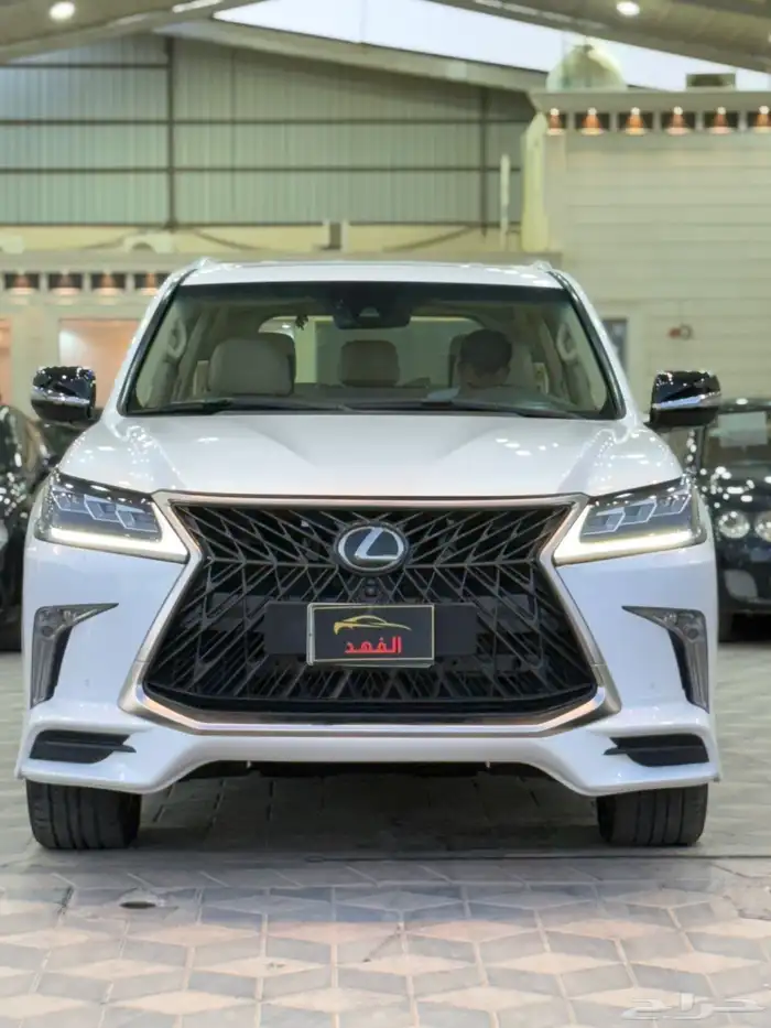 لكزس - 2019 - LX570 - فل كامل 5