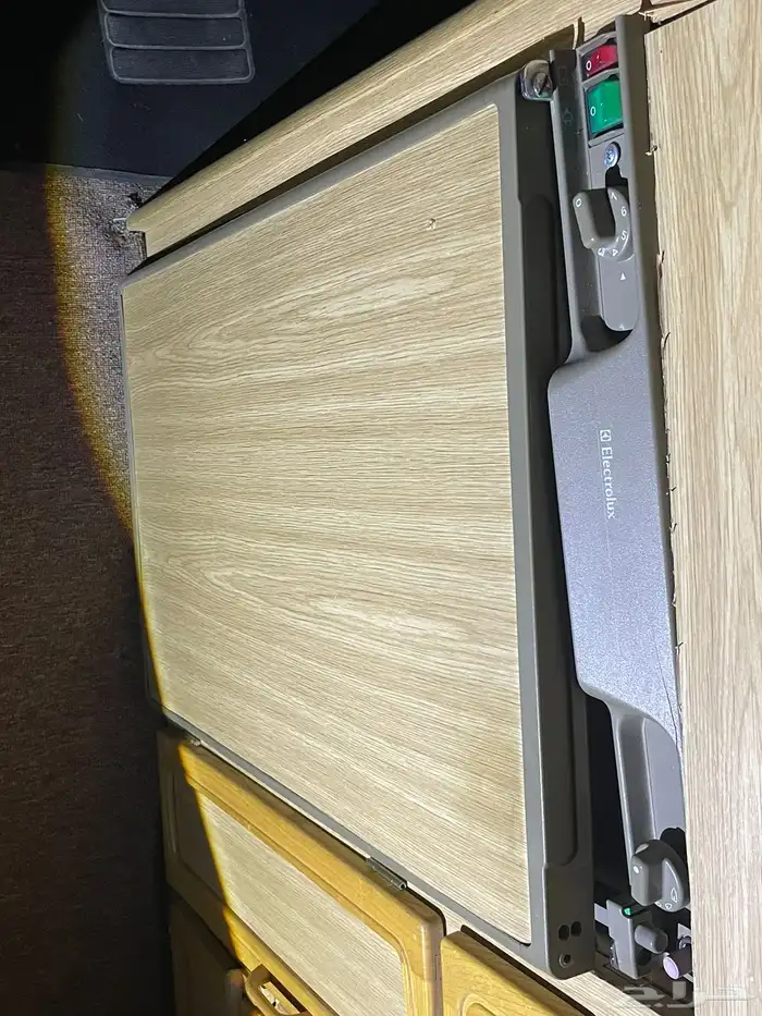 ثلاجة كرفان بالغاز و البطاريه 1