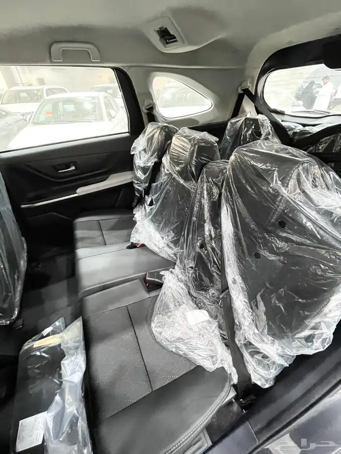 تويوتا فيلوز Veloz GLX 2025 اقل سعر 9