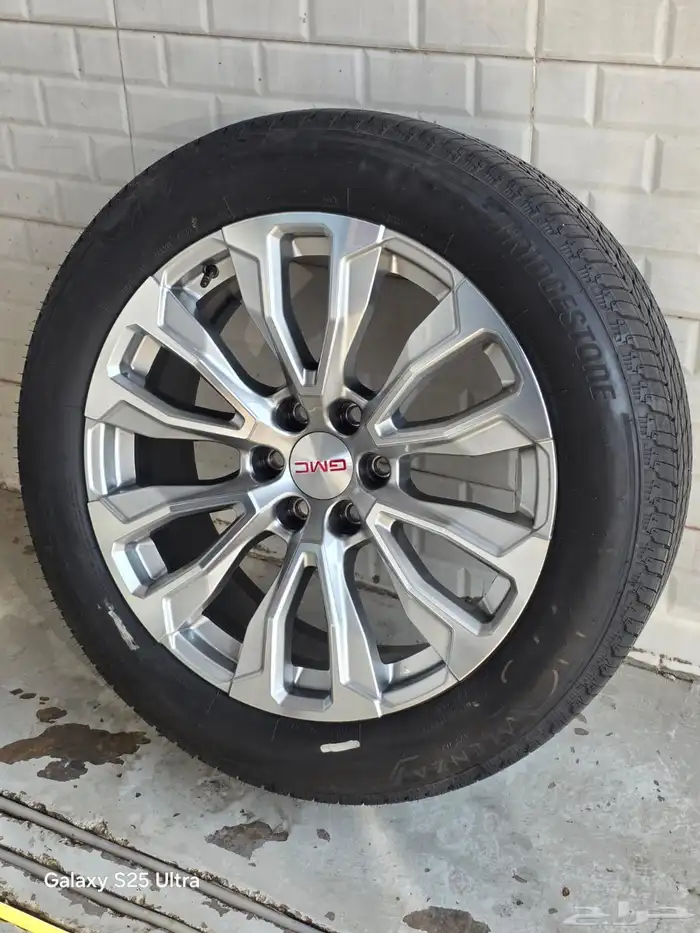 جنوط وكفرات جمس دينالي مقاس 22 اصلي وكاله 2