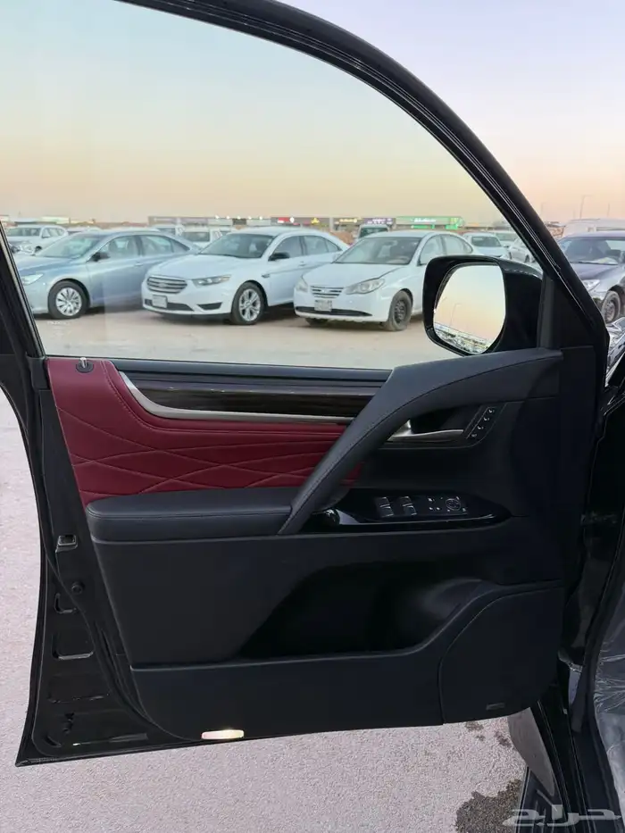 لكزس فل كامل بلاك ديشن 2021 6