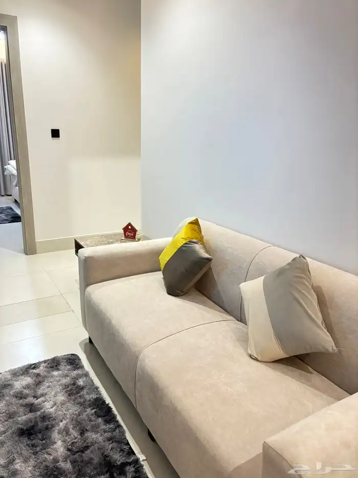 شقق فخمة جديدة ايجار شهري شارع السبعين مشرفة 7