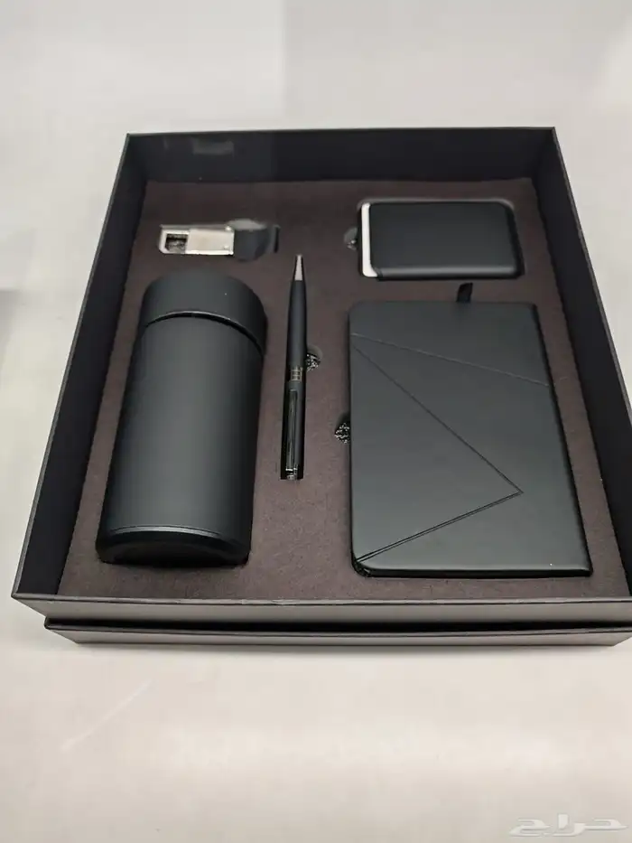 بوكسات شركات هدايا موظفين Welcome box 1