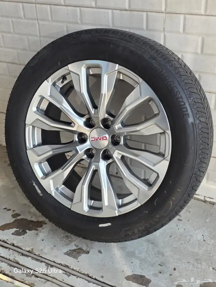 جنوط وكفرات جمس دينالي مقاس 22 اصلي وكاله 10