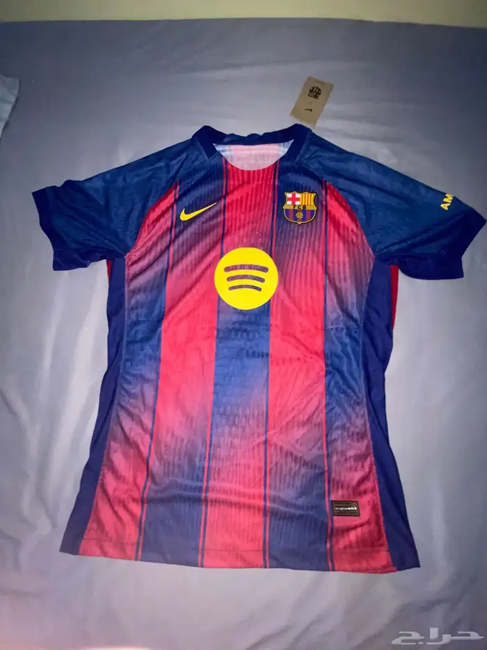 طقم برشلونة مع اسم pedri 0