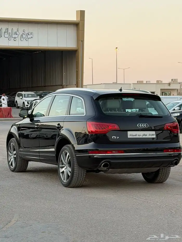 جيب اودي 2014. Q7 3