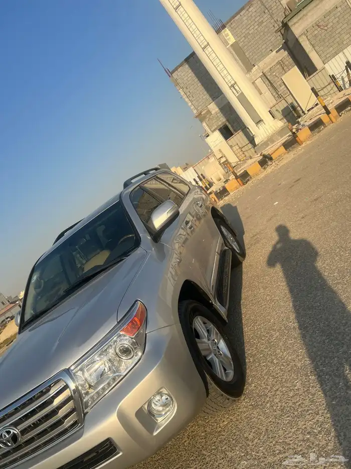 جيب لاندكروزر VXR 2