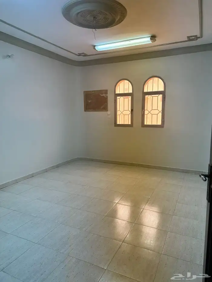 شقة 6 غرف للإيجار(البحيرات) 3