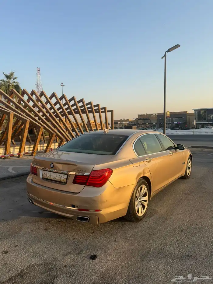 بي ام دبليو 730 مالك اول 3