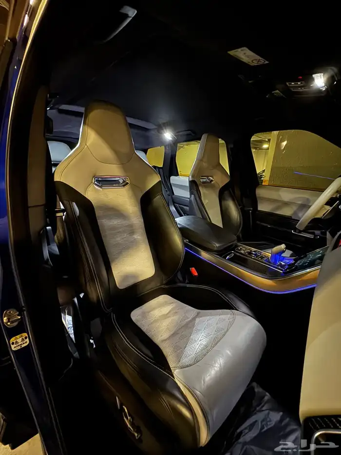 رنج روفر SVR2020 6