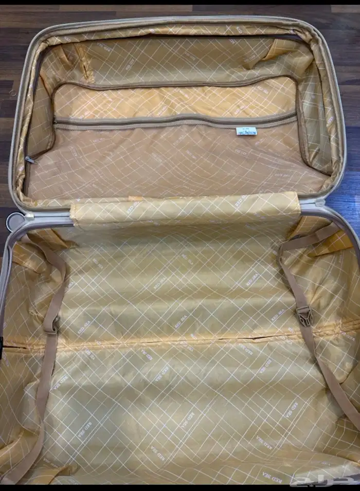 طقم شنط سفر 5 قطع جديدة استخدام مره واحدة 11