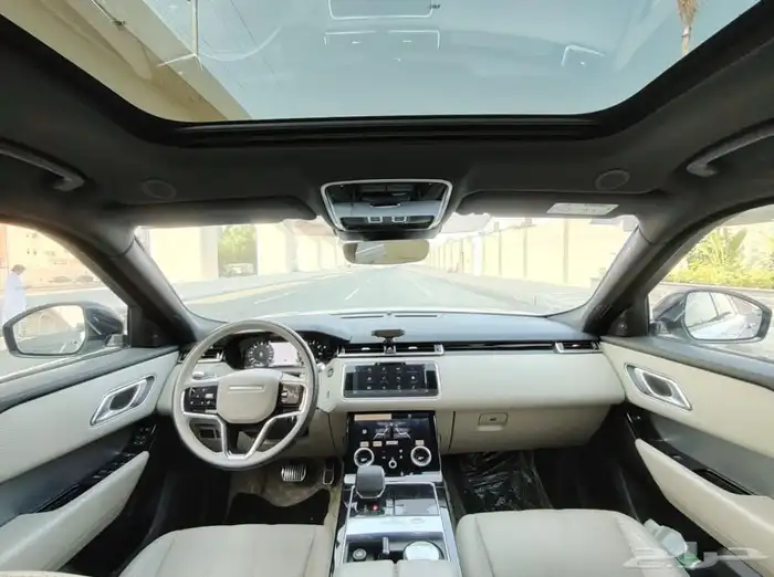 رنج روفر مخزن شبه جديد 4