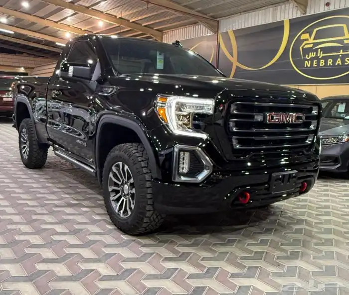 جي ام سي سييرا AT4 موديل 2022 عداد 9 الاف فقط 2