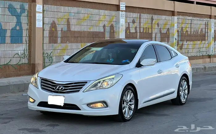 هيونداي ازيرا 2012 10