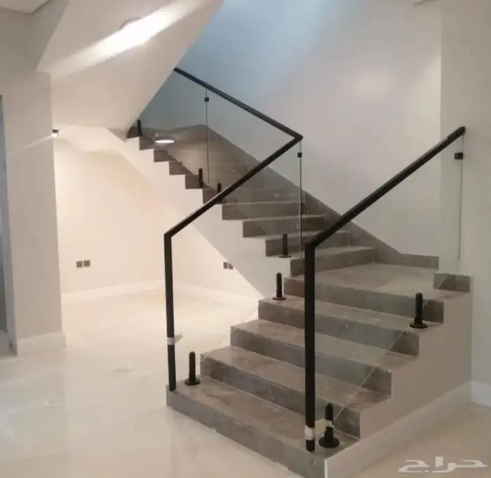 زجاج دربزين ومحلات تجاريه 1