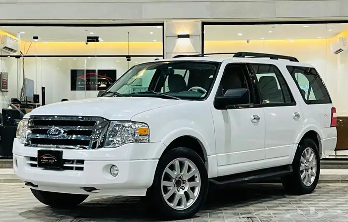 اكسبديشن 2012 قصير ( بحالة ممتازة ) 1