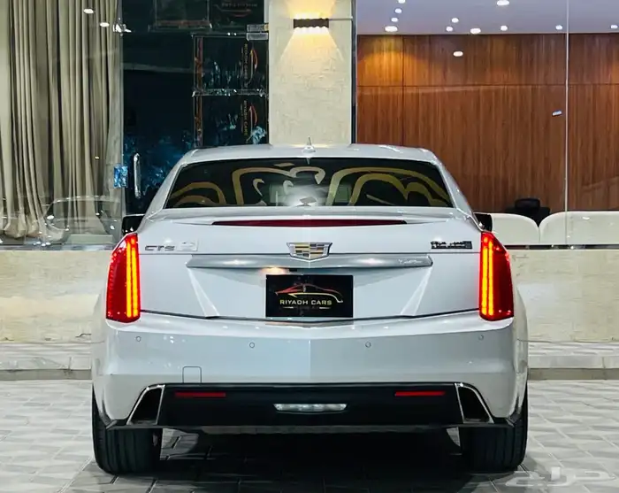 كاديلاك 2019 CTS فل كامل (بحالة ممتازة) 3