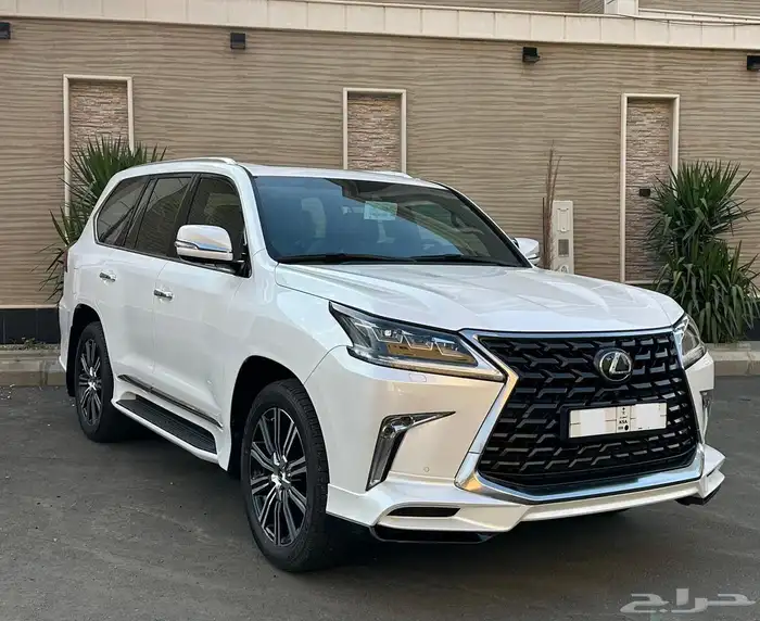 لكزس 2021 سبورت (( عداد 9 الاف فقط مخزن شبه الأصفار )) 4