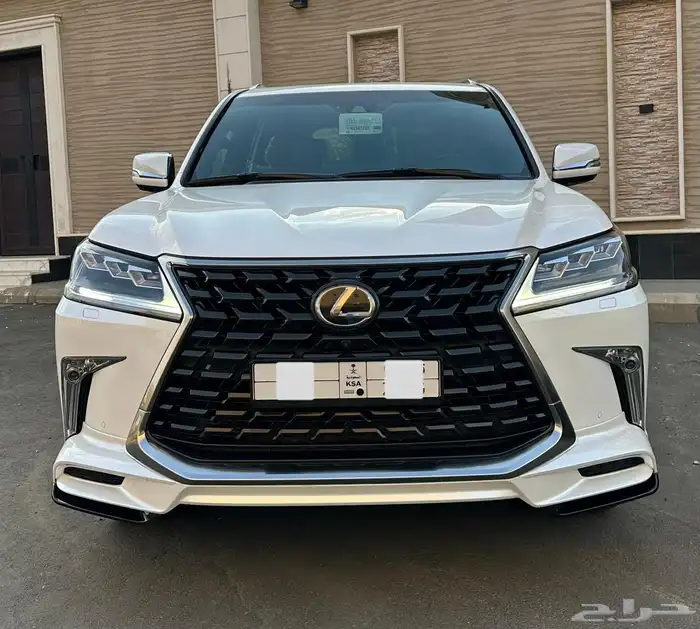 لكزس 2021 سبورت (( عداد 9 الاف فقط مخزن شبه الأصفار )) 7