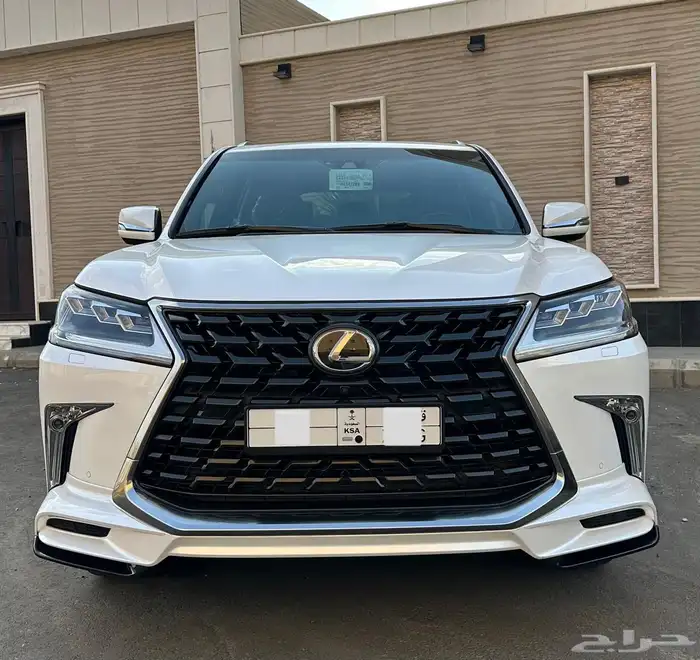 لكزس 2021 سبورت (( عداد 9 الاف فقط مخزن شبه الأصفار )) 6