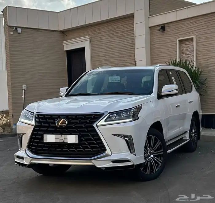 لكزس 2021 سبورت (( عداد 9 الاف فقط مخزن شبه الأصفار )) 10