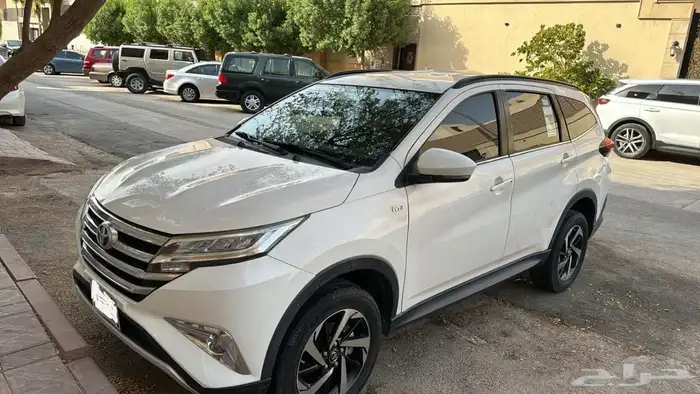 تويوتا رش 2021م ماشي قليل 75الف كيلو 1