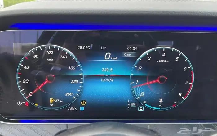 مرسيدس اي 300 2021 10