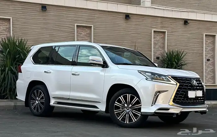 لكزس 2021 سبورت (( عداد 9 الاف فقط مخزن شبه الأصفار )) 17