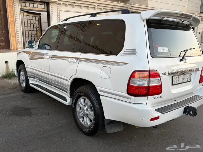 جيب لاندكروزر 2006 VX-R للبيع 4