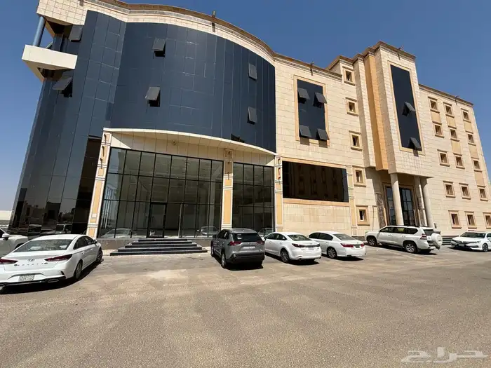 للإيجار مكاتب تجارية بحي سلطانة بجوار محكمة الاستئناف 4