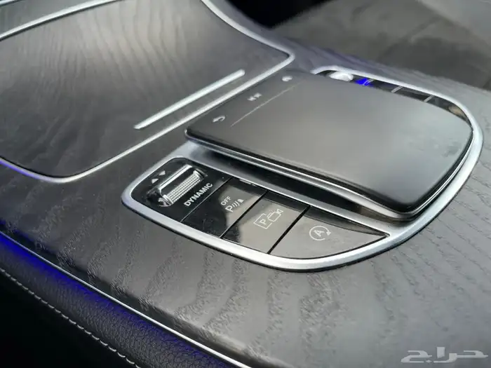 مرسيدس اي 300 2021 11